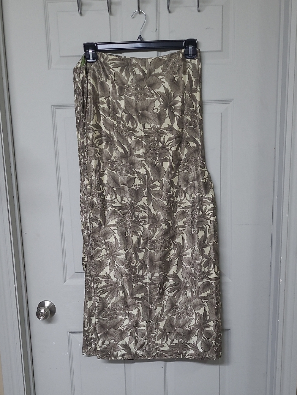 Floral Satin Wide Leg Reversible Pants Taupe/Green OS GUC